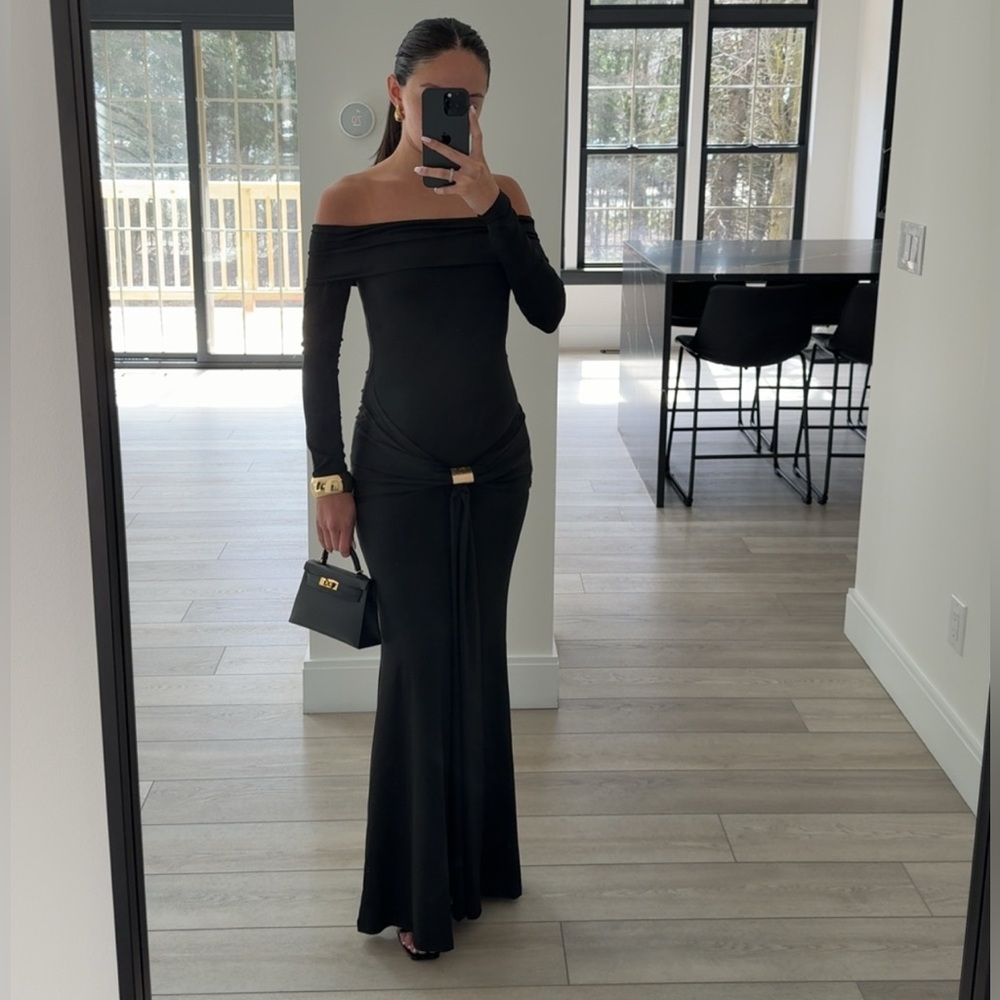 Black Bodycon Broach front maxi dress